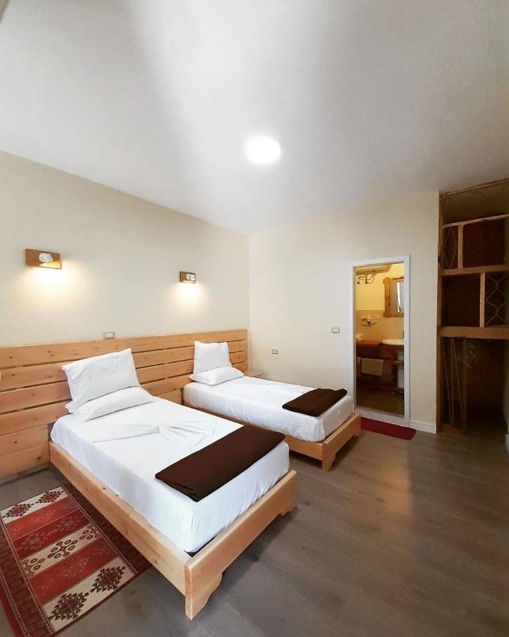 At Pikotiko'S - Korca City Rooms For Rent Exteriér fotografie