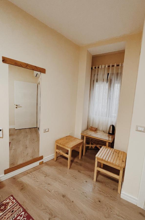 At Pikotiko'S - Korca City Rooms For Rent Exteriér fotografie