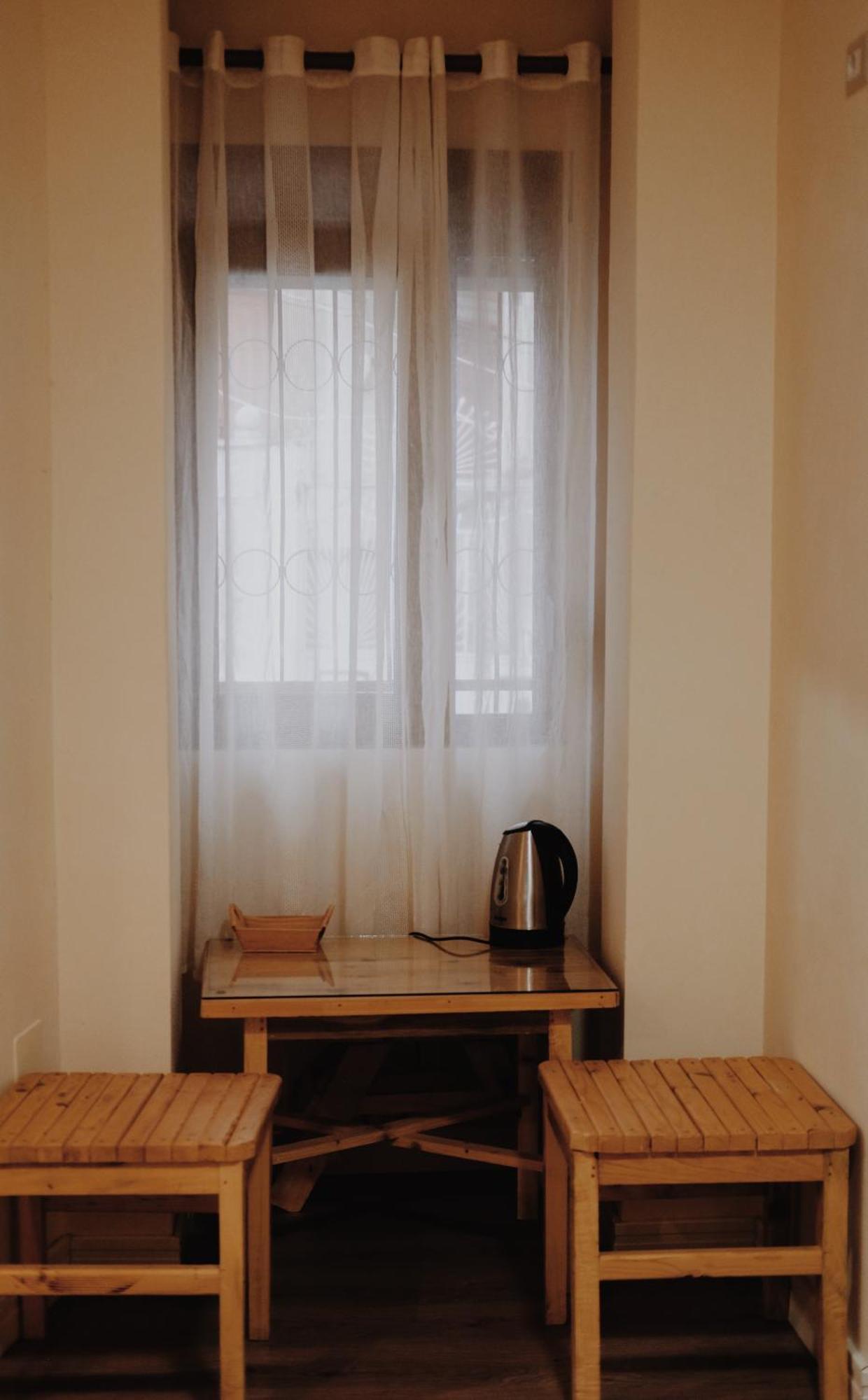 At Pikotiko'S - Korca City Rooms For Rent Exteriér fotografie
