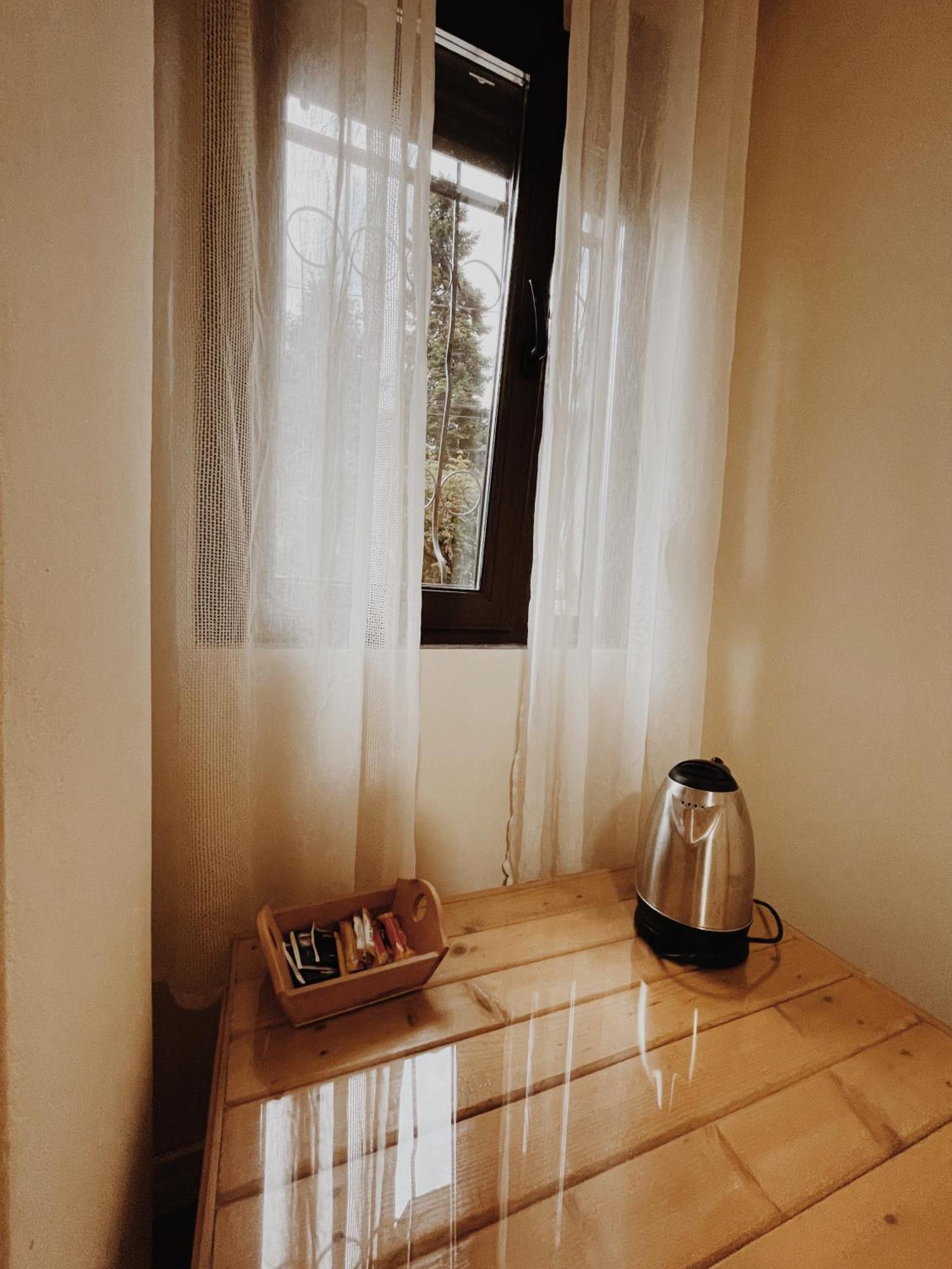 At Pikotiko'S - Korca City Rooms For Rent Exteriér fotografie