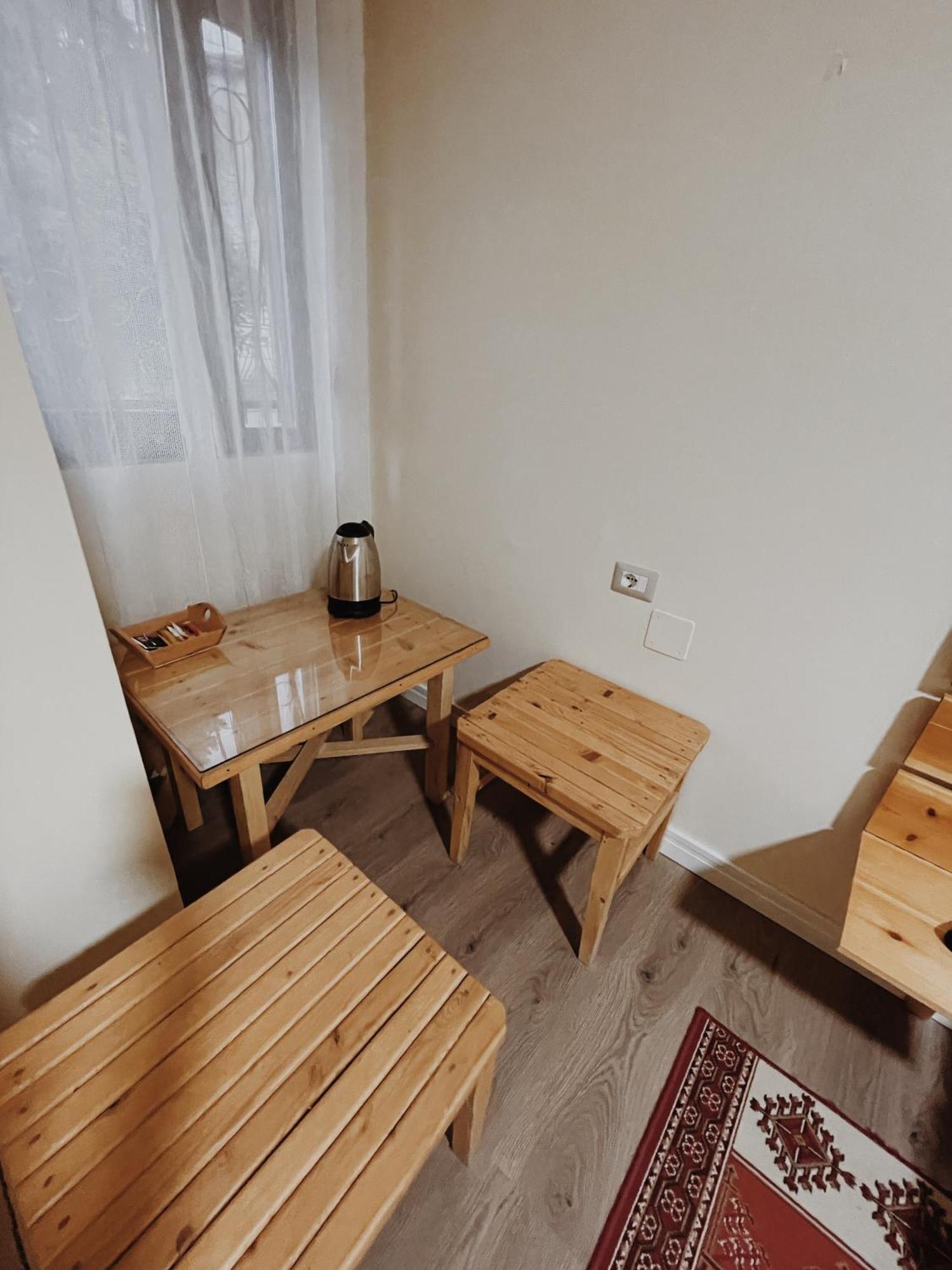 At Pikotiko'S - Korca City Rooms For Rent Exteriér fotografie